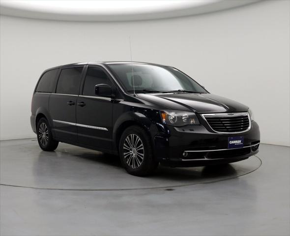 used 2014 Chrysler Town & Country car, priced at $15,998