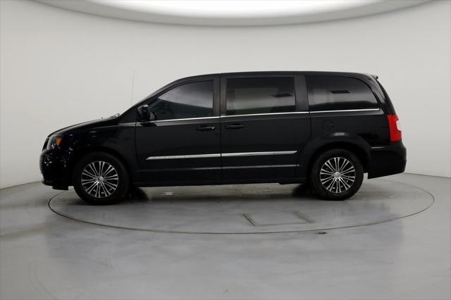 used 2014 Chrysler Town & Country car, priced at $15,998