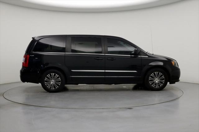 used 2014 Chrysler Town & Country car, priced at $15,998