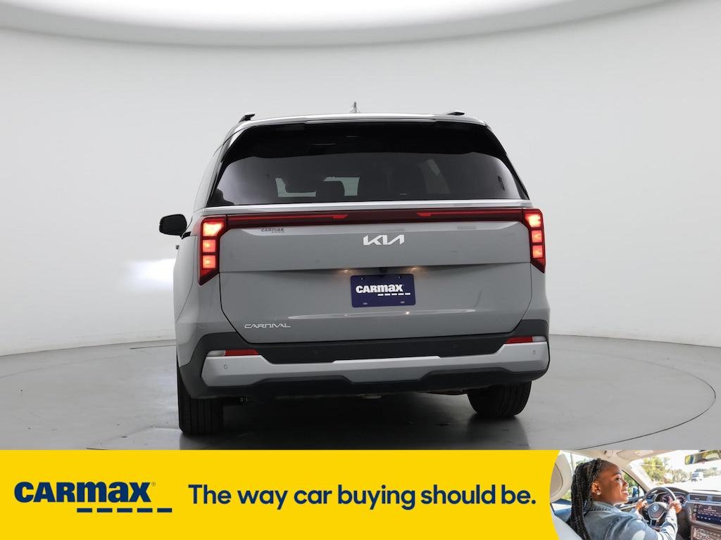 used 2025 Kia Carnival car, priced at $41,998