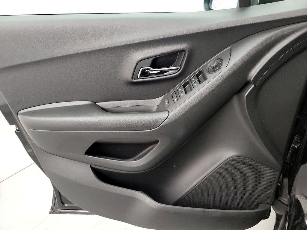 used 2022 Chevrolet Trax car, priced at $19,998
