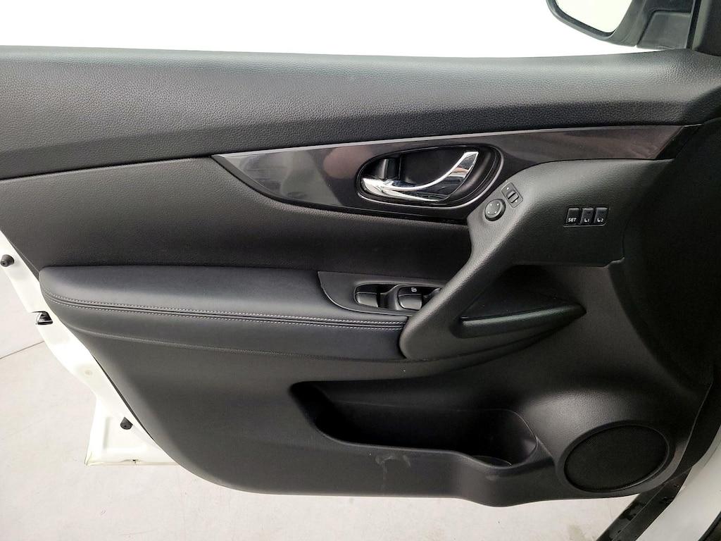 used 2018 Nissan Rogue car, priced at $18,998