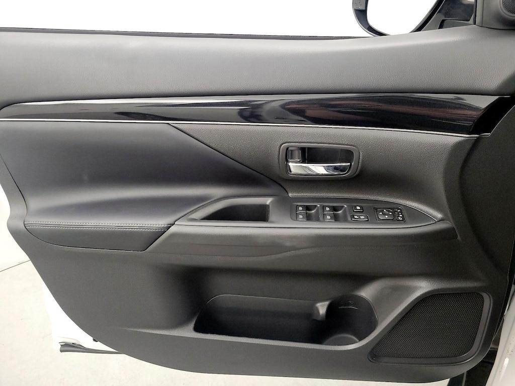 used 2020 Mitsubishi Outlander car, priced at $20,998