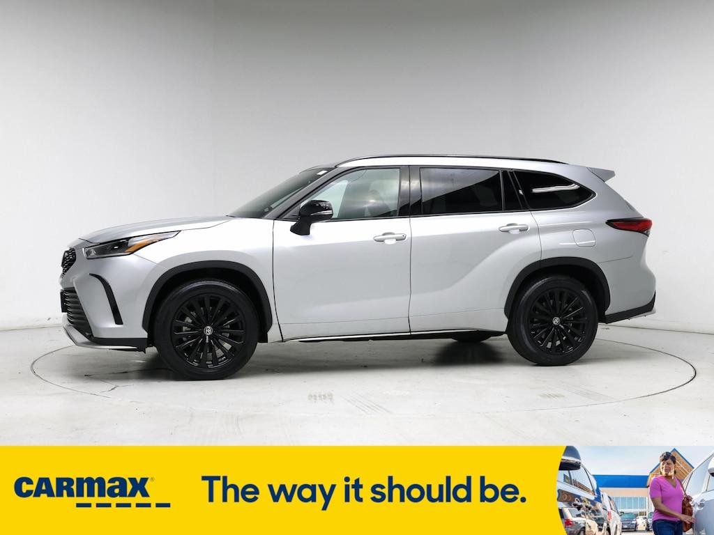 used 2023 Toyota Highlander car, priced at $43,998