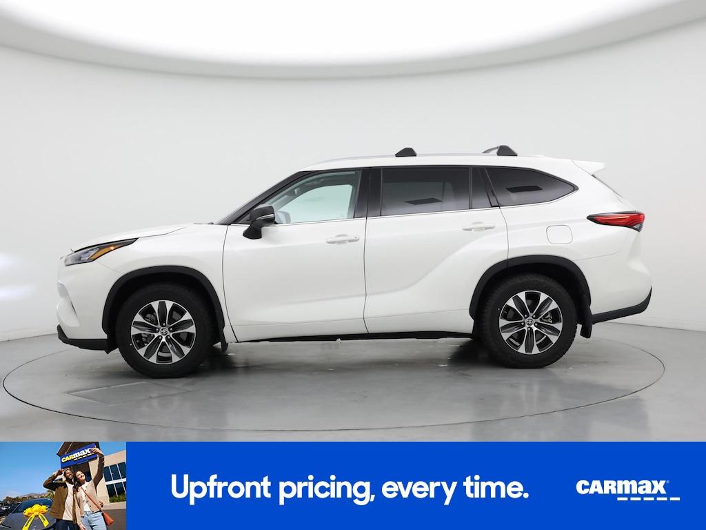 used 2020 Toyota Highlander car, priced at $37,998