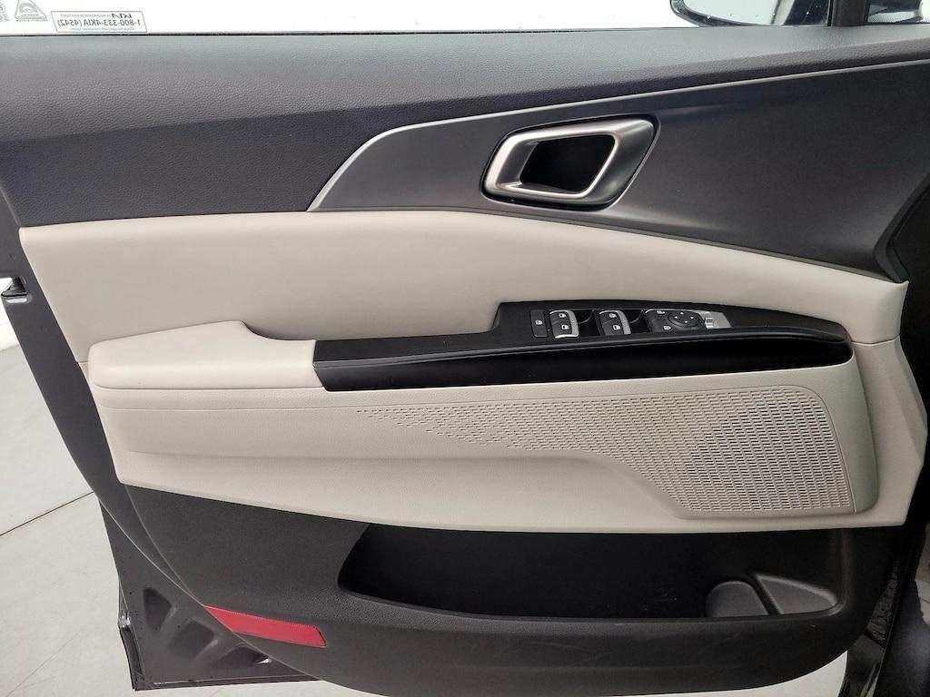 used 2023 Kia Carnival car, priced at $27,998