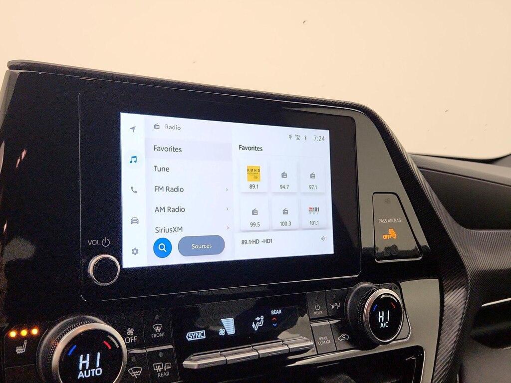 used 2024 Toyota Highlander car, priced at $42,998