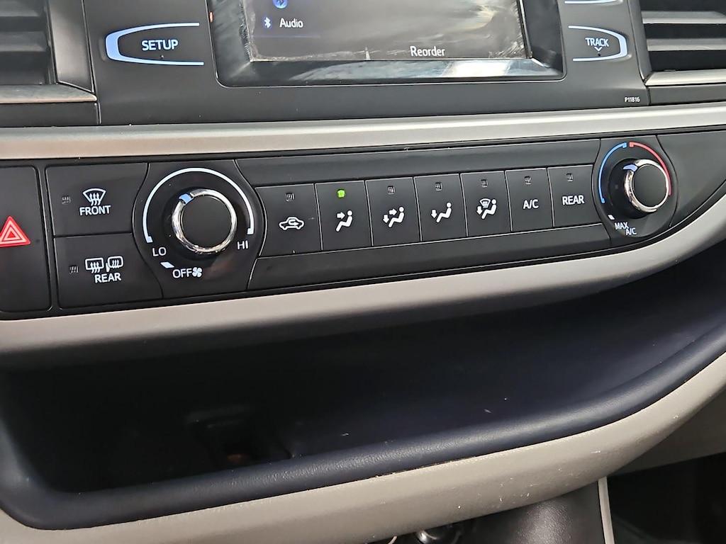 used 2019 Toyota Highlander car, priced at $24,998