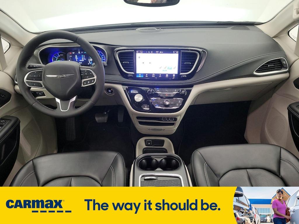 used 2023 Chrysler Pacifica Hybrid car, priced at $29,998