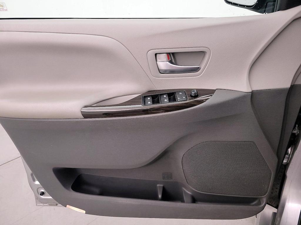used 2018 Toyota Sienna car, priced at $27,998