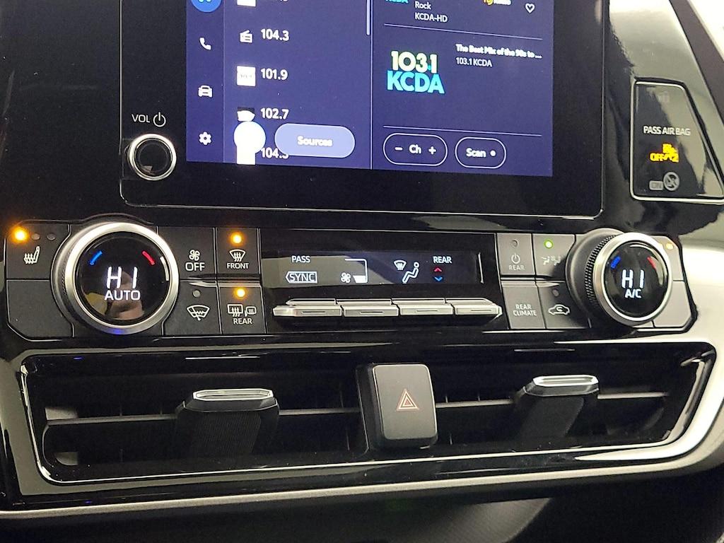 used 2023 Toyota Highlander car, priced at $36,998