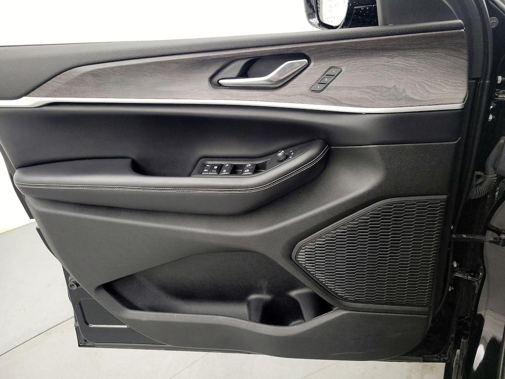 used 2023 Jeep Grand Cherokee car, priced at $34,998