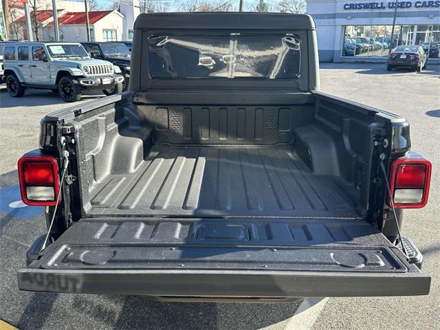 used 2021 Jeep Gladiator car, priced at $34,200