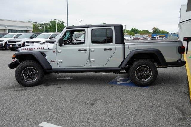 new 2023 Jeep Gladiator car, priced at $43,304