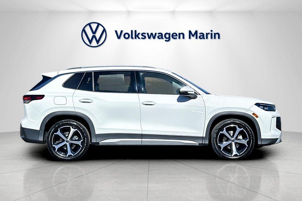 new 2026 Volkswagen Tiguan car, priced at $36,687