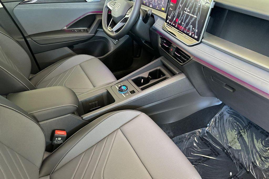 new 2026 Volkswagen Tiguan car, priced at $36,687