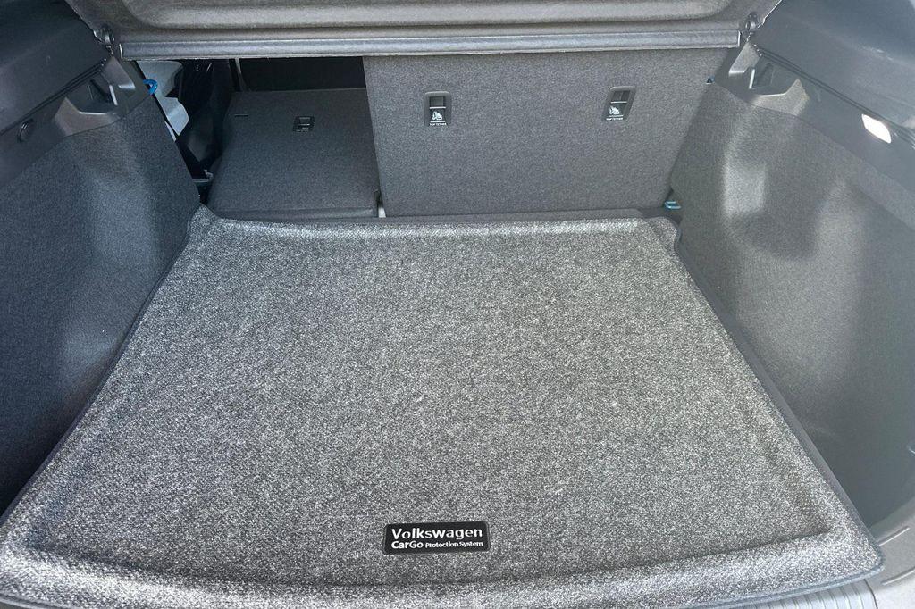 new 2025 Volkswagen ID.4 car, priced at $39,345