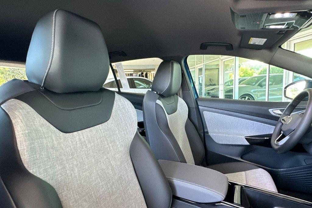 new 2025 Volkswagen ID.4 car, priced at $39,345