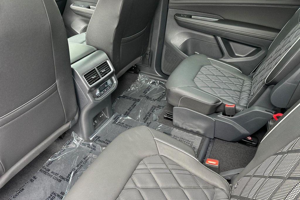 new 2026 Volkswagen Atlas car, priced at $58,499