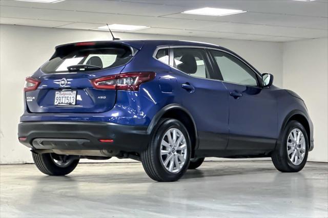 used 2022 Nissan Rogue Sport car, priced at $18,000