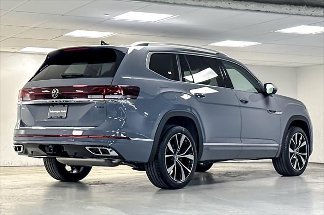 new 2025 Volkswagen Atlas car, priced at $54,699