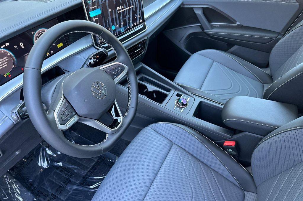 new 2025 Volkswagen Tiguan car, priced at $30,578