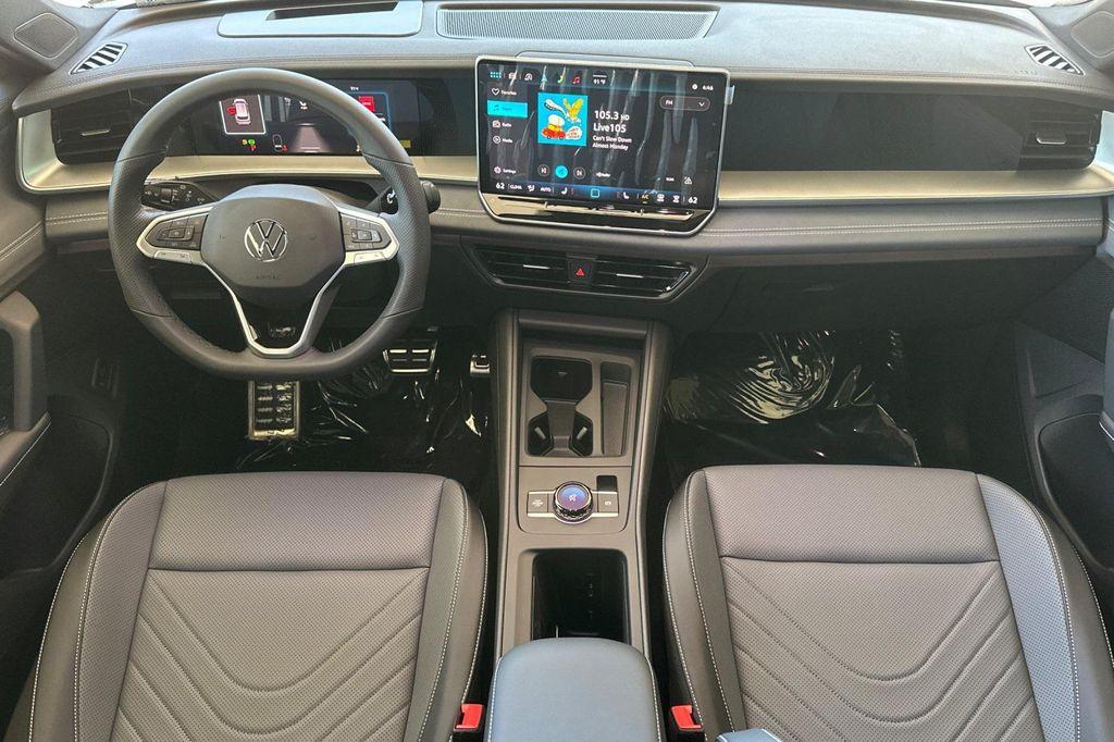 new 2025 Volkswagen Tiguan car, priced at $34,800