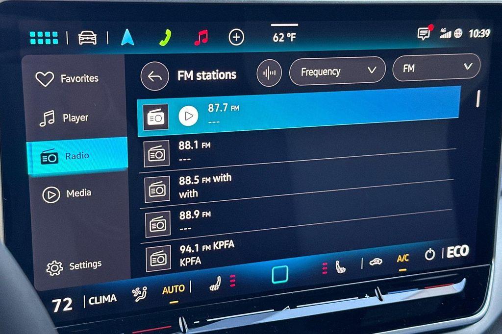 new 2025 Volkswagen ID.4 car, priced at $39,345