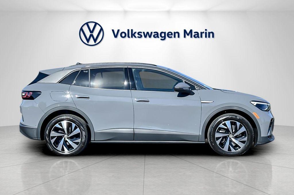 new 2025 Volkswagen ID.4 car, priced at $39,345