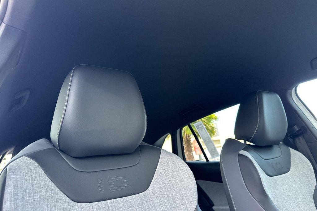 new 2025 Volkswagen ID.4 car, priced at $44,345