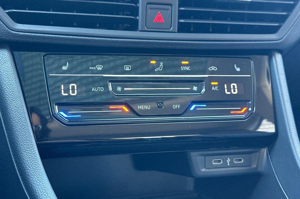 new 2025 Volkswagen Jetta car, priced at $25,556