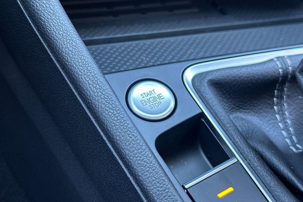 new 2025 Volkswagen Jetta car, priced at $25,556