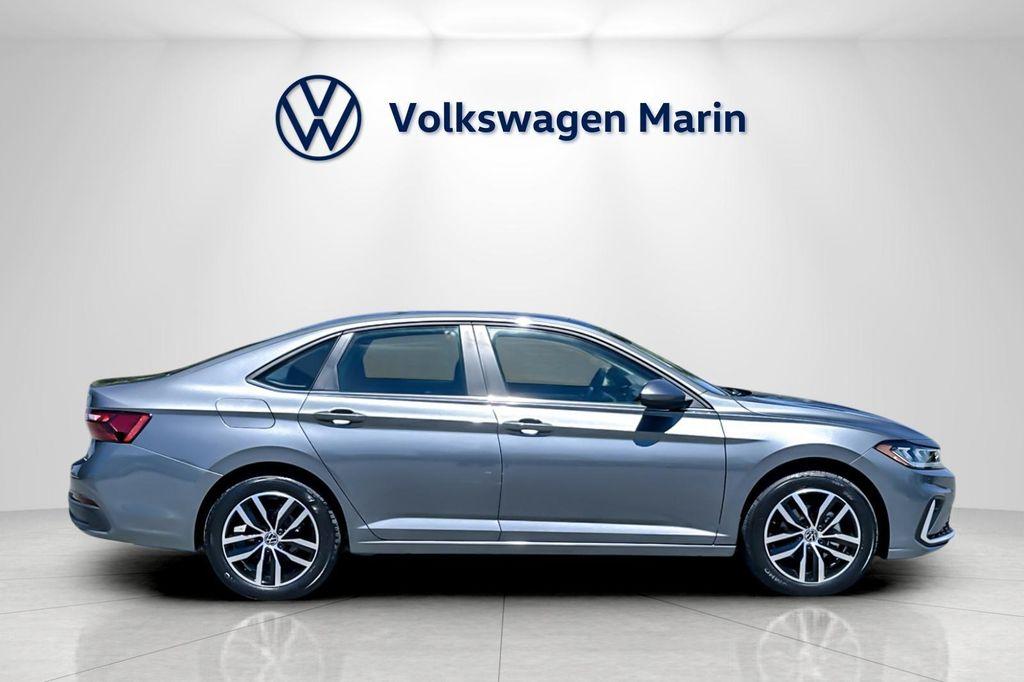 new 2025 Volkswagen Jetta car, priced at $25,556