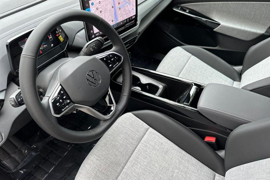 new 2025 Volkswagen ID.4 car, priced at $39,450