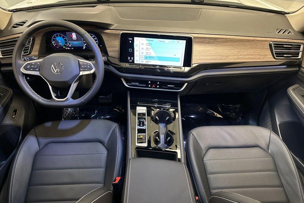 new 2025 Volkswagen Atlas car, priced at $44,937