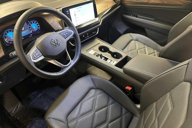 new 2025 Volkswagen Atlas car, priced at $40,204