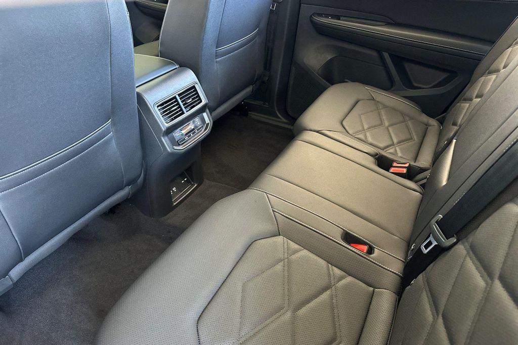 new 2026 Volkswagen Atlas car, priced at $47,178