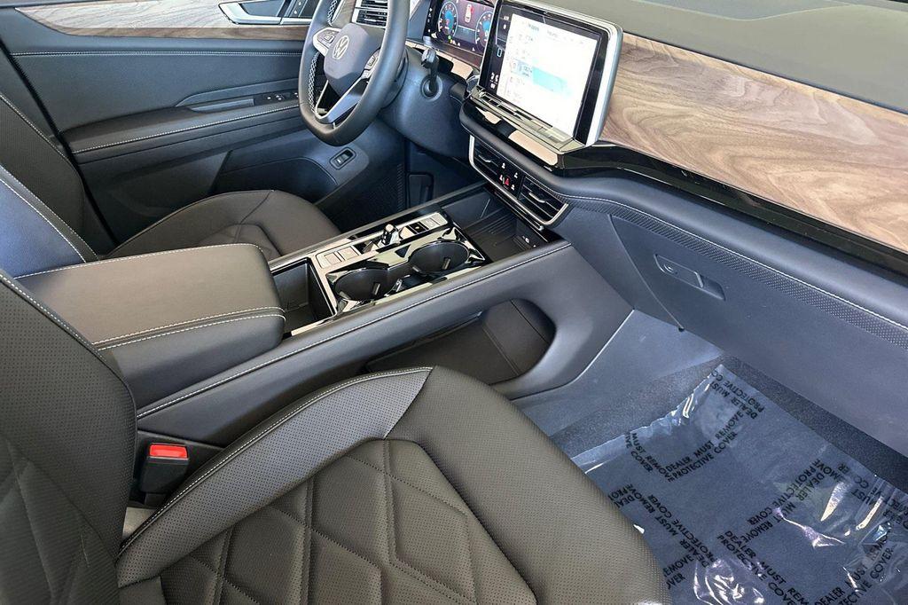 new 2026 Volkswagen Atlas car, priced at $47,178