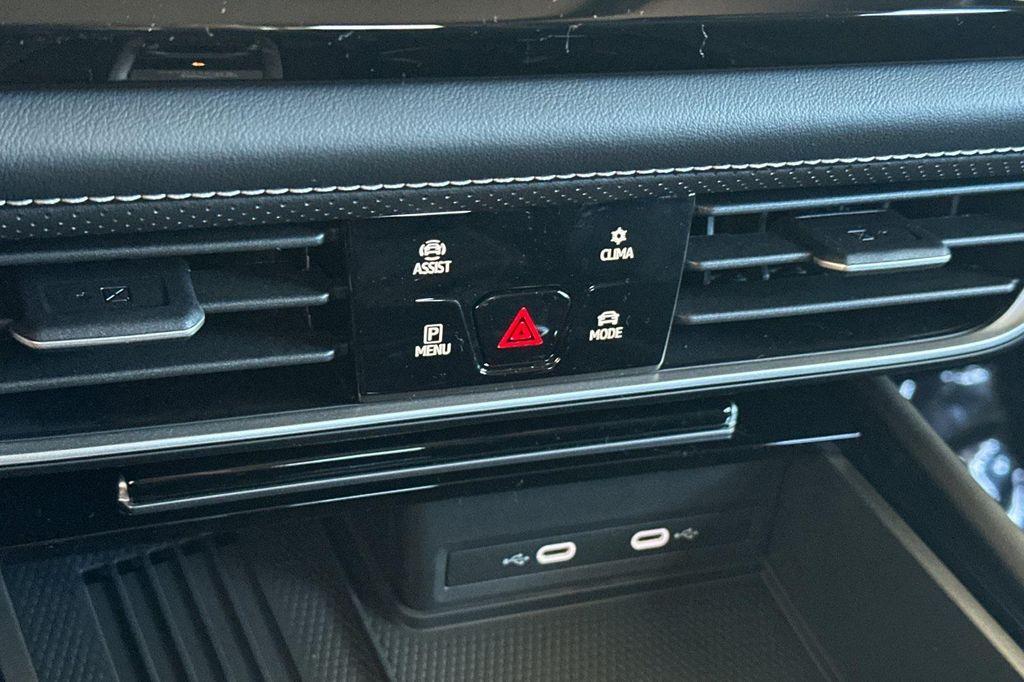 new 2026 Volkswagen Atlas car, priced at $47,178