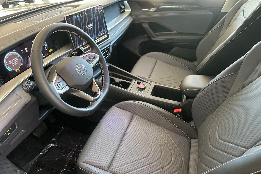 new 2025 Volkswagen Tiguan car, priced at $35,322