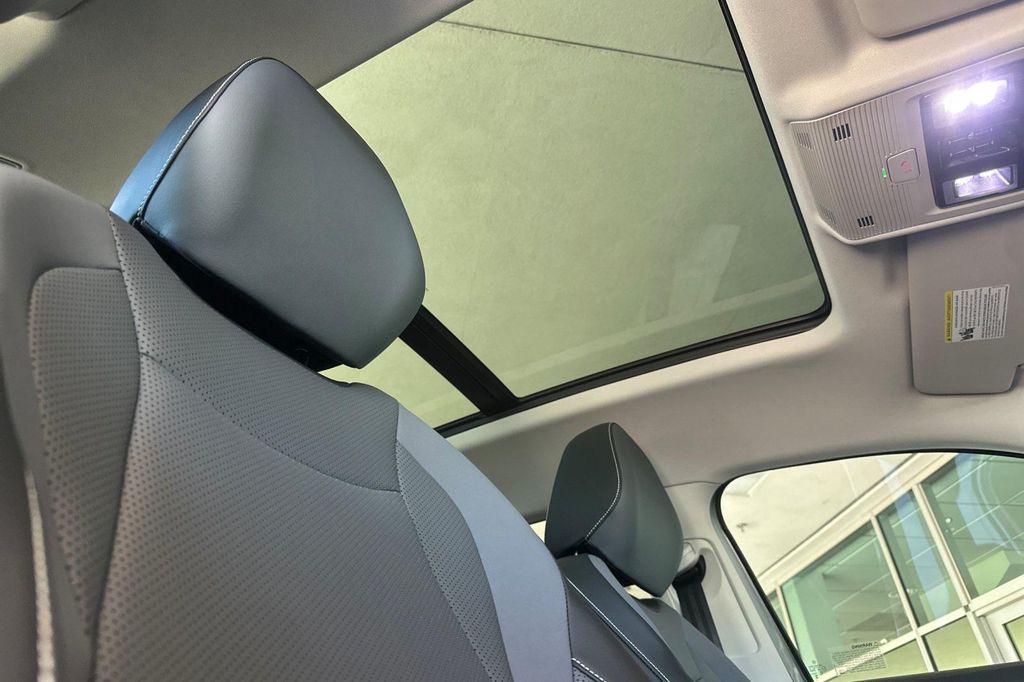 new 2025 Volkswagen Tiguan car, priced at $35,322