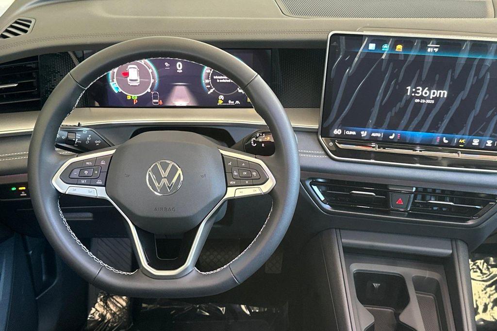new 2025 Volkswagen Tiguan car, priced at $35,322