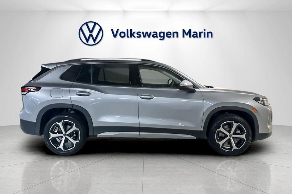 new 2025 Volkswagen Tiguan car, priced at $35,322