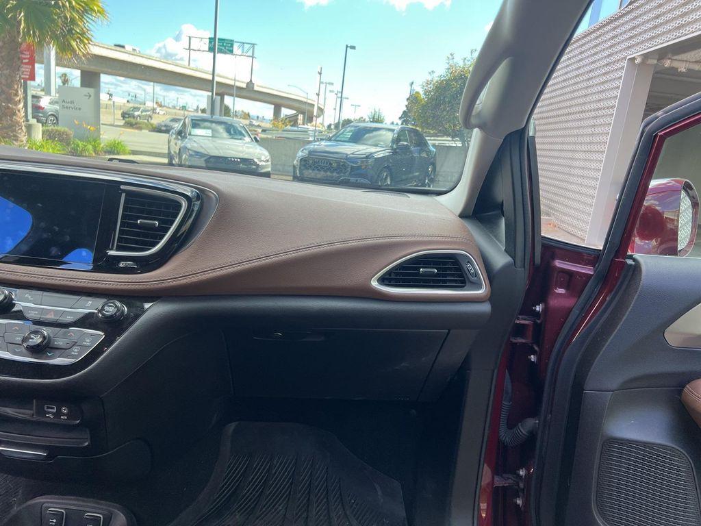 used 2017 Chrysler Pacifica car, priced at $15,500