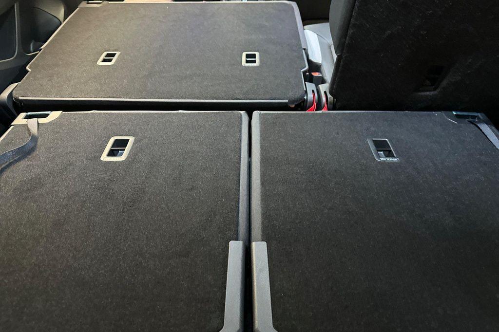 new 2025 Volkswagen Atlas car, priced at $46,115