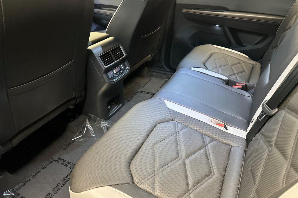 new 2025 Volkswagen Atlas car, priced at $46,115