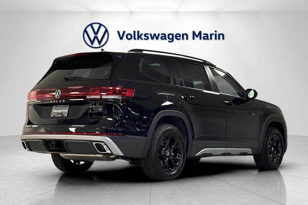 new 2025 Volkswagen Atlas car, priced at $46,115