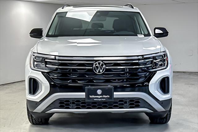 new 2025 Volkswagen Atlas car, priced at $47,121