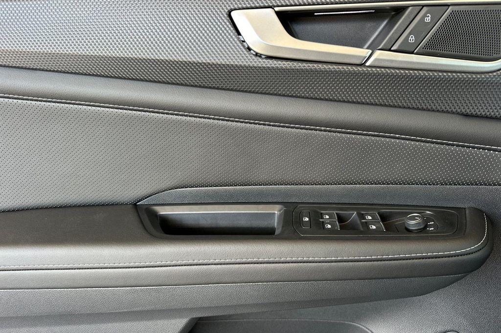 new 2026 Volkswagen Atlas Cross Sport car, priced at $51,154