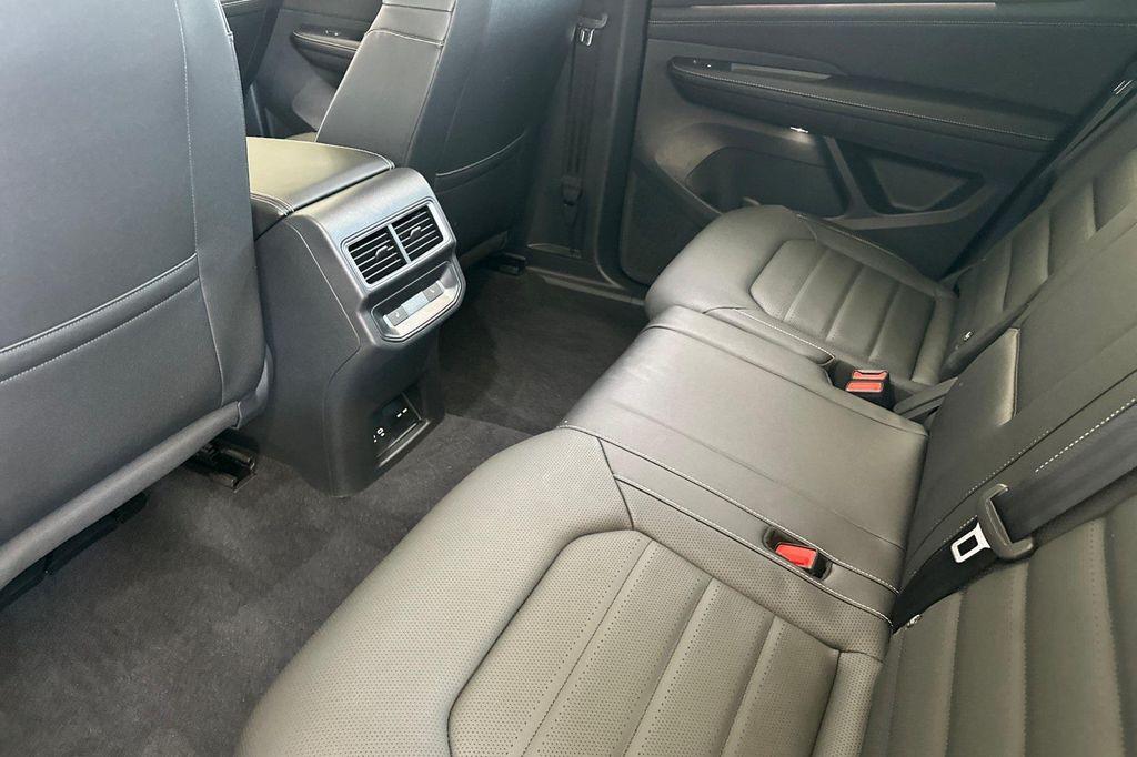 new 2026 Volkswagen Atlas Cross Sport car, priced at $51,154